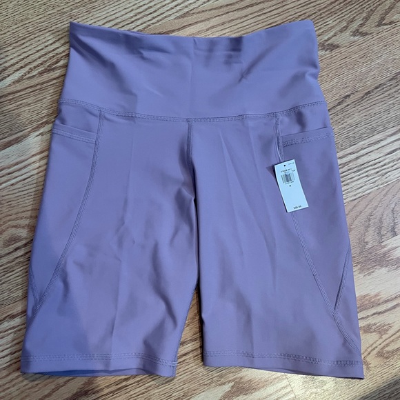 High-Waisted PowerSoft Side-Pocket Biker Shorts for Women -- 8-inch inse… - Picture 3 of 3